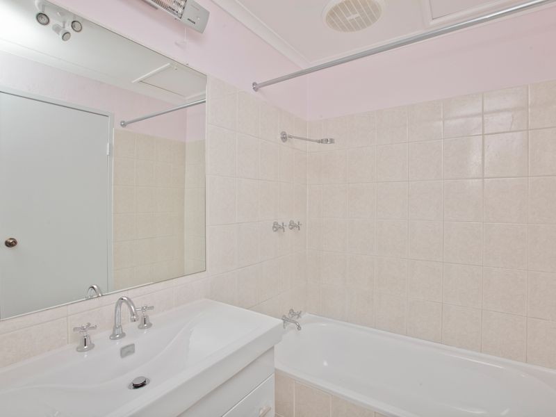 17/1 Mowatt Street, Queanbeyan NSW 2620
