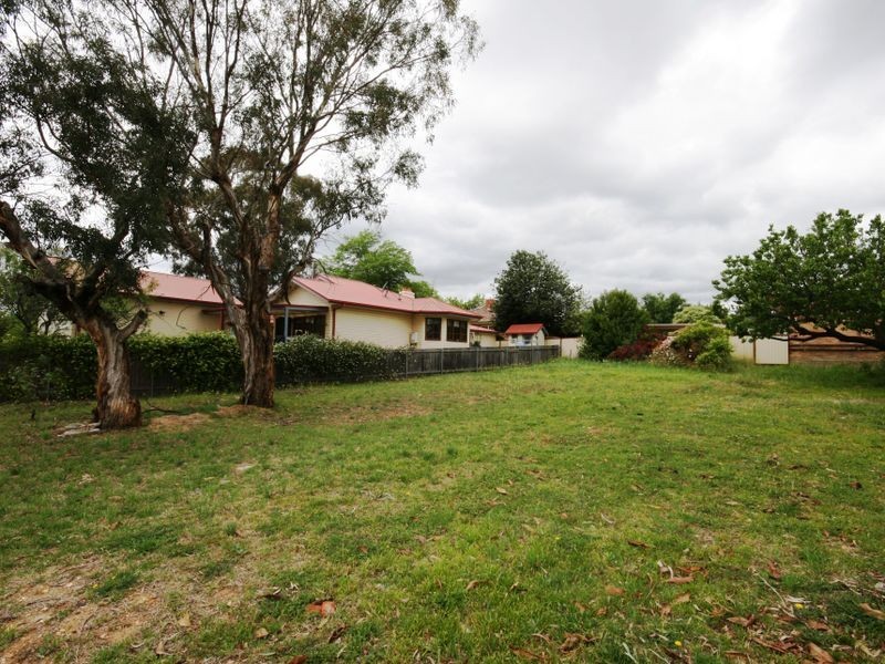 2 Brook Street, Queanbeyan NSW 2620