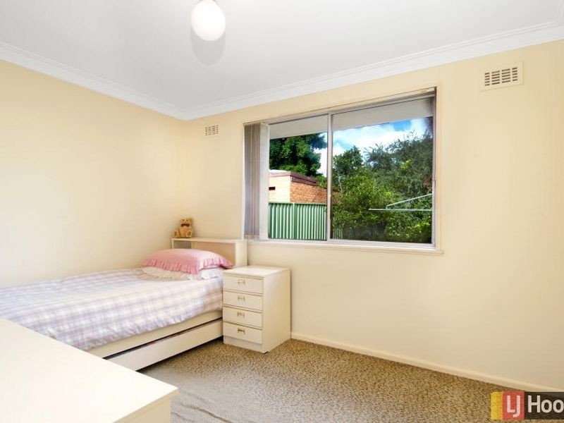 4 Breden Place, Queanbeyan NSW 2620