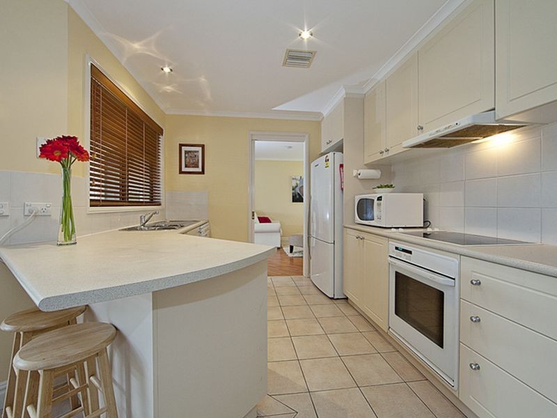 1 Majura Place, Jerrabomberra NSW 2619