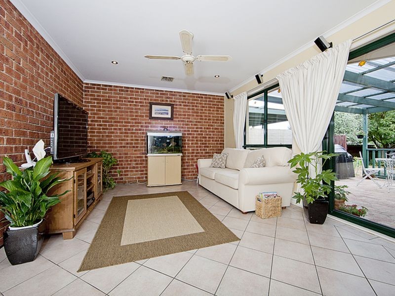 1 Majura Place, Jerrabomberra NSW 2619