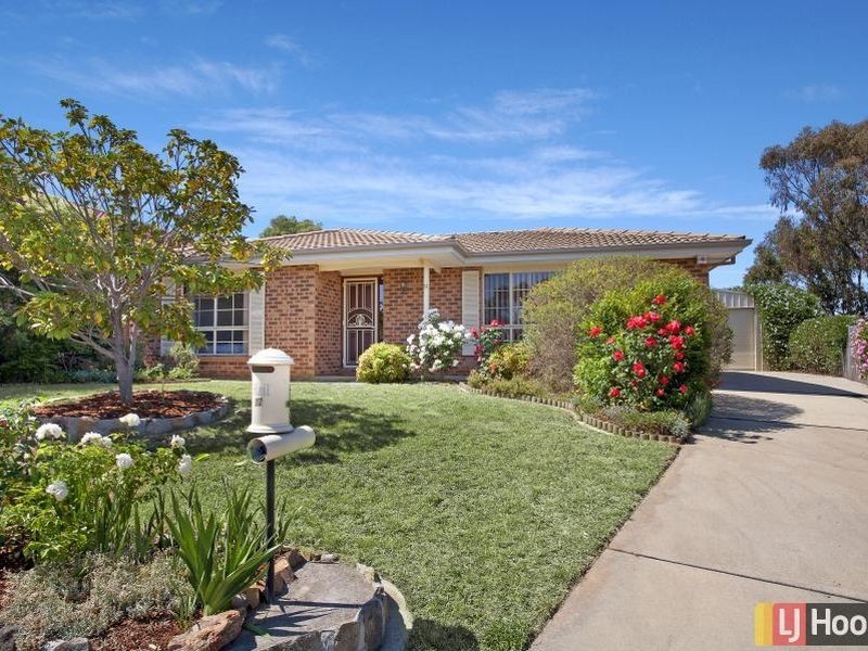 12 Ritchie Place, Queanbeyan NSW 2620