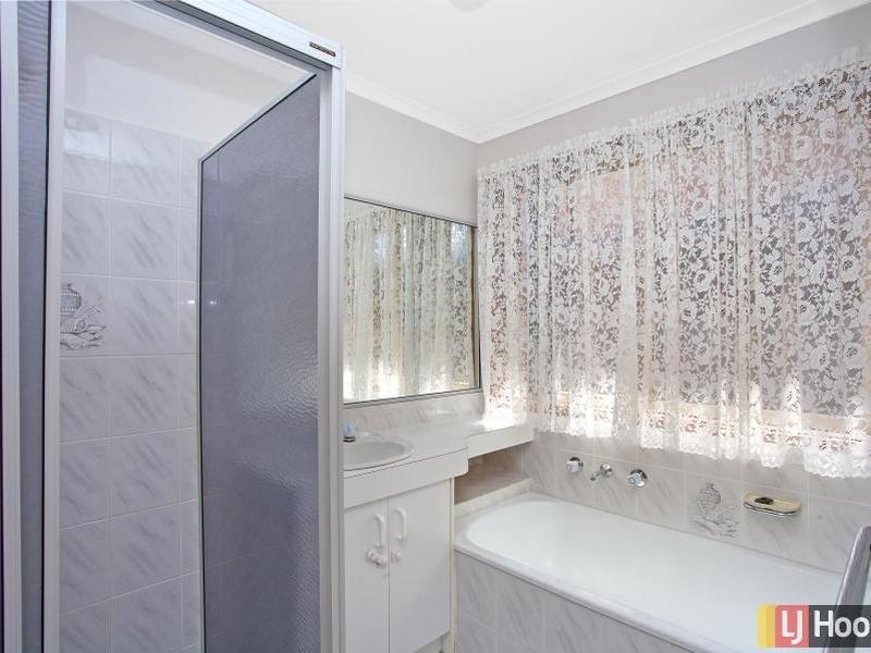 12 Ritchie Place, Queanbeyan NSW 2620