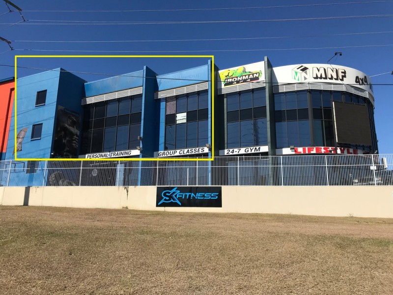 1/2 Newcastle Street, Burleigh Heads QLD 4220