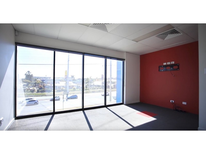 1/2 Newcastle Street, Burleigh Heads QLD 4220