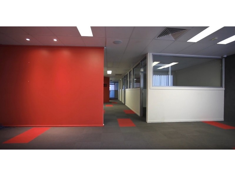 1/2 Newcastle Street, Burleigh Heads QLD 4220