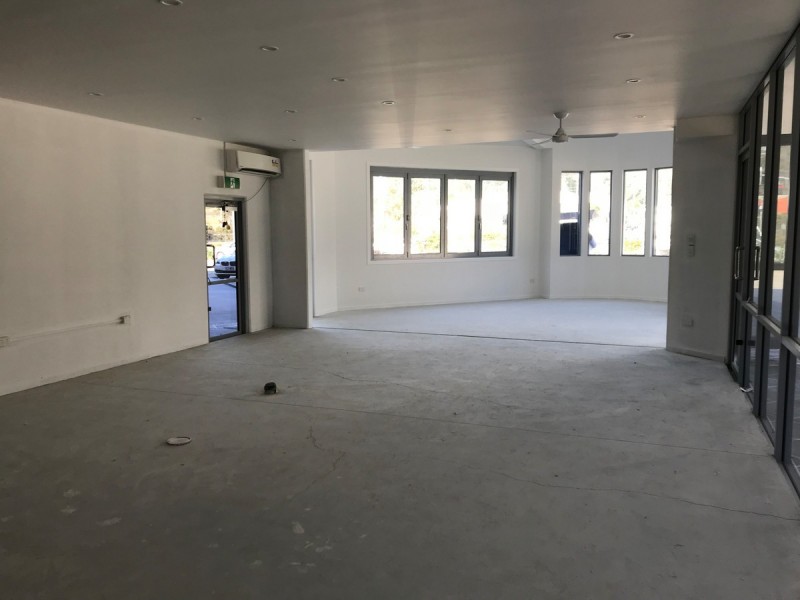 Unit 2-1 Sunlight Drive, Burleigh Waters QLD 4220