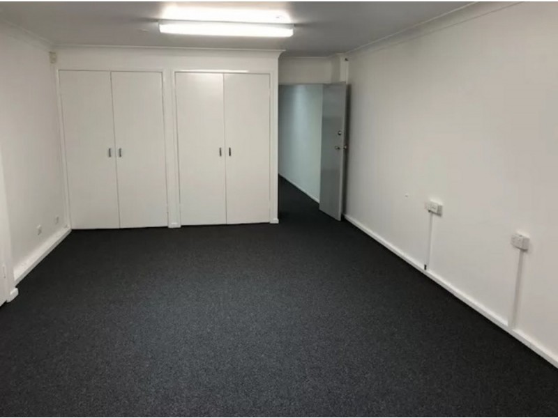 2b/10 Strathaird Road, Bundall QLD 4217