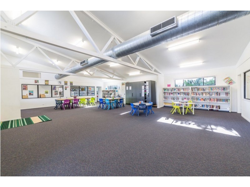 16 Ghilgai Road, Merrimac QLD 4226