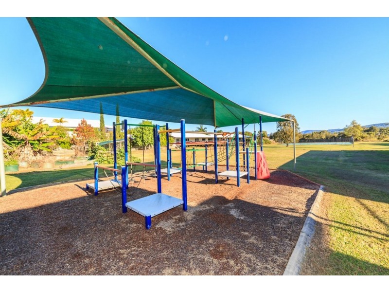 16 Ghilgai Road, Merrimac QLD 4226