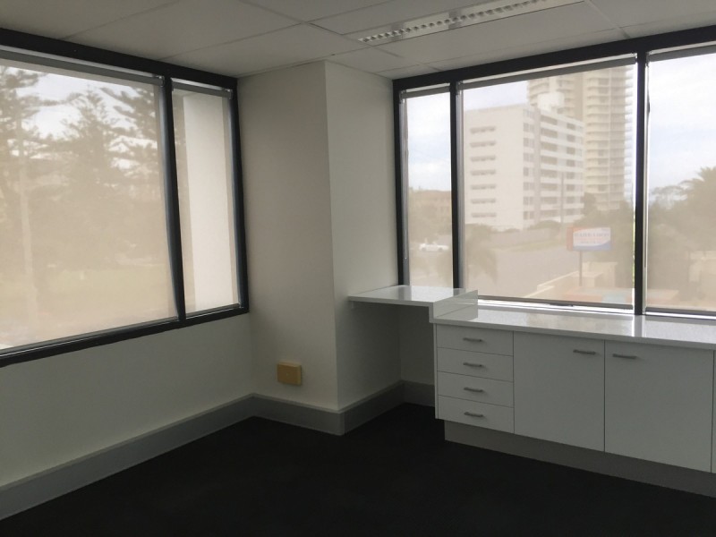 16-18 Queensland Avenue, Broadbeach QLD 4218