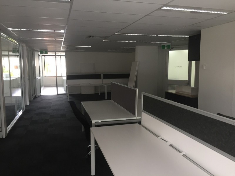 16-18 Queensland Avenue, Broadbeach QLD 4218