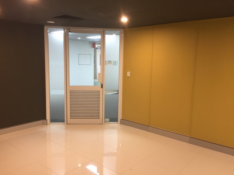 16-18 Queensland Avenue, Broadbeach QLD 4218