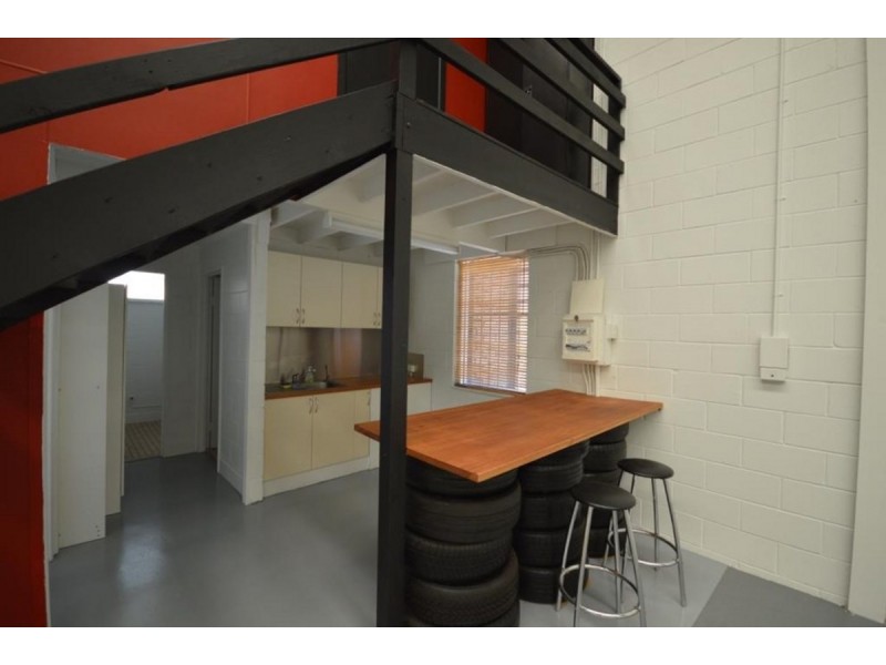 1/26 Greg Chappell Drive, Burleigh Heads QLD 4220