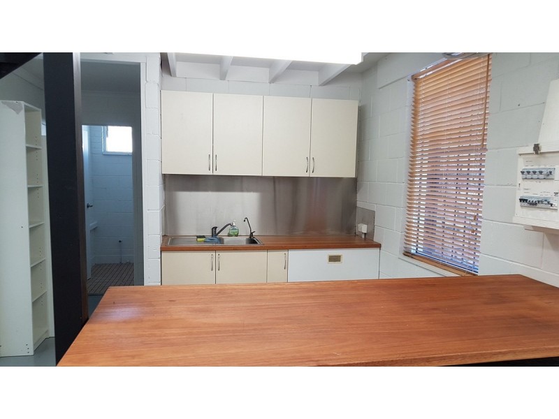 1/26 Greg Chappell Drive, Burleigh Heads QLD 4220