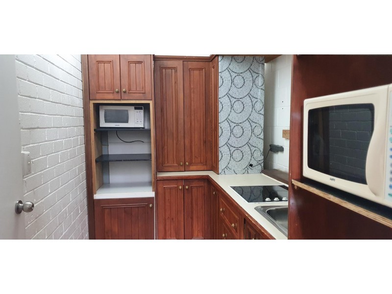 6 & 7/28 Greg Chappell Drive, Burleigh Heads QLD 4220