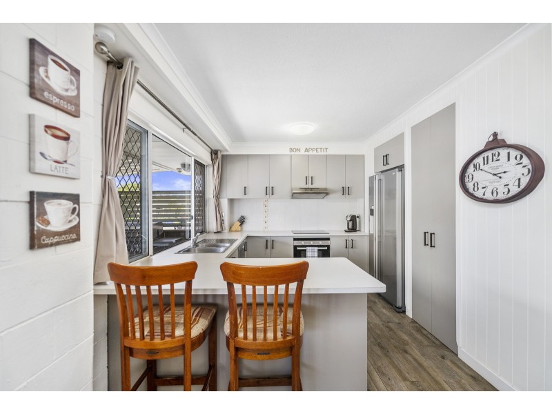 4/9 Hutchinson Street, Burleigh Heads QLD 4220