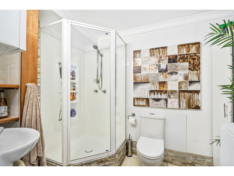 4/9 Hutchinson Street, Burleigh Heads QLD 4220