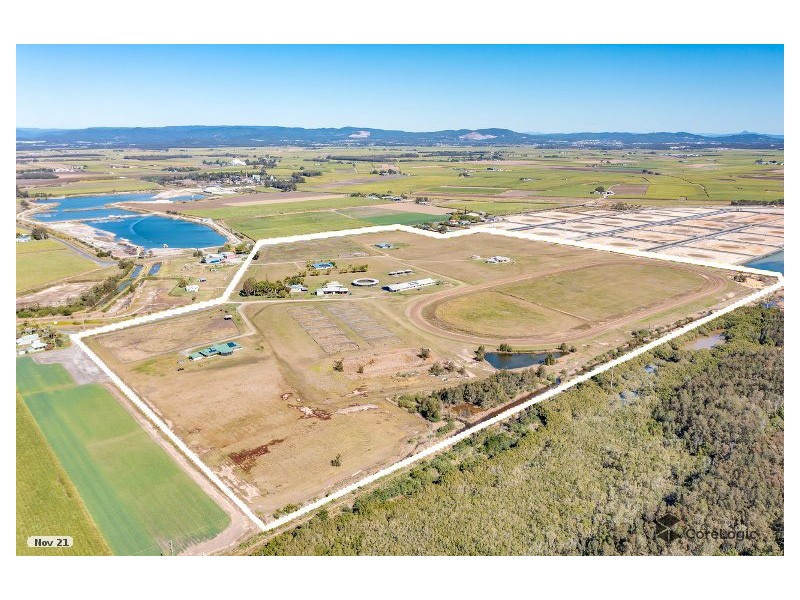 27 Rocky Point Road, Woongoolba QLD 4207