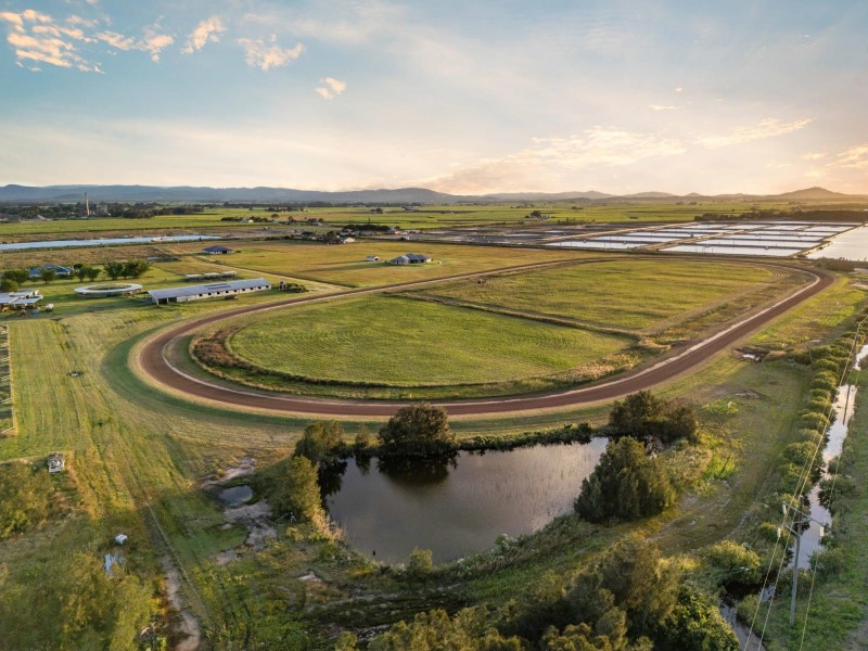 27 Rocky Point Road, Woongoolba QLD 4207