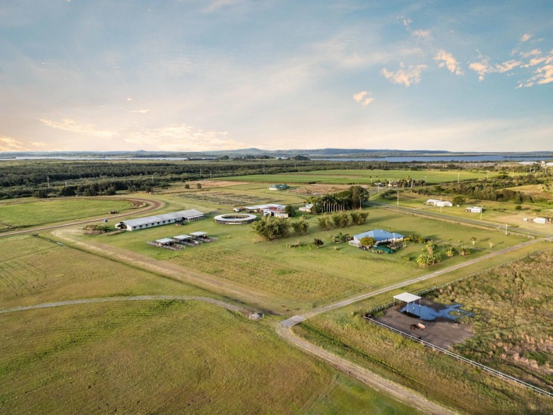27 Rocky Point Road, Woongoolba QLD 4207