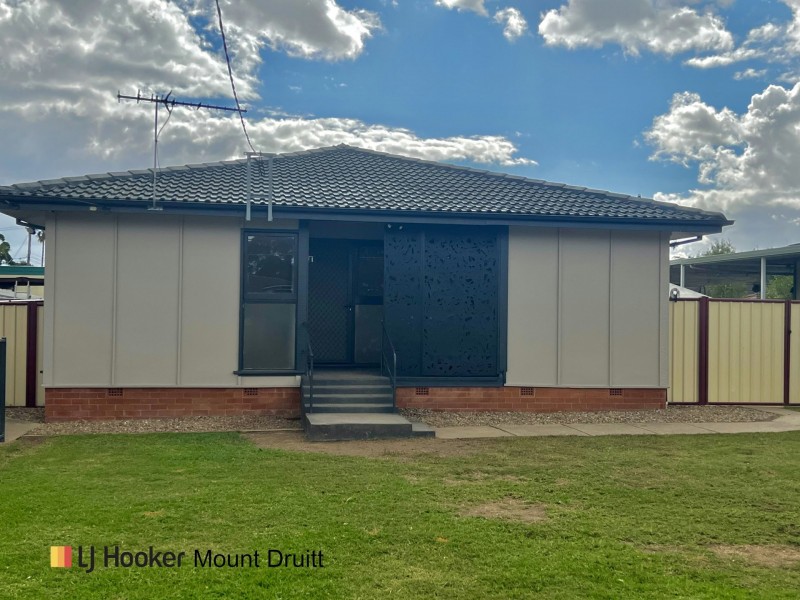 5 Don Mills Ave, Hebersham NSW 2770