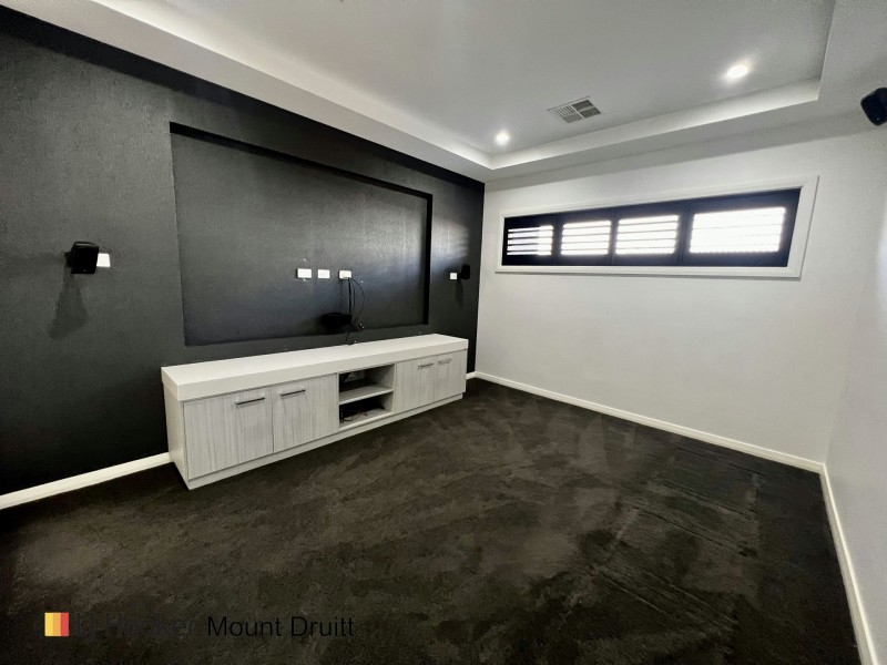 9 Lillypilly St, Colebee NSW 2761