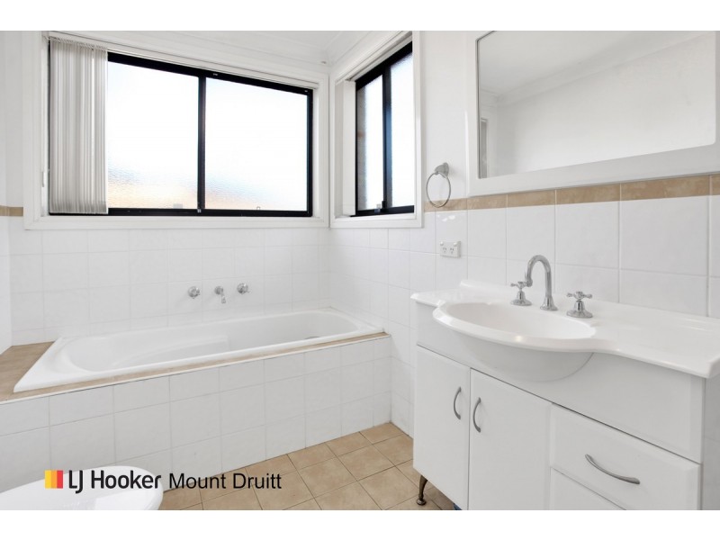 1/31 Blenheim Avenue, Rooty Hill NSW 2766