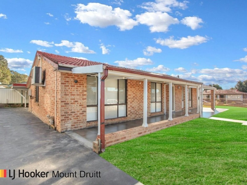 2 Onslow Street, St Clair NSW 2759