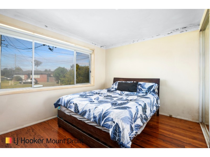 2 Eloura Street, Dharruk NSW 2770