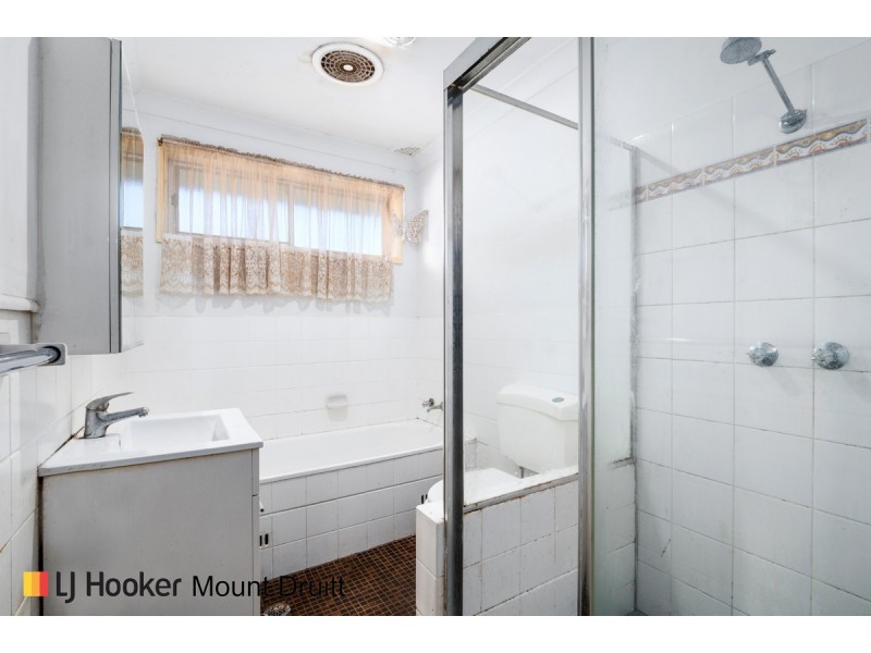 2 Eloura Street, Dharruk NSW 2770