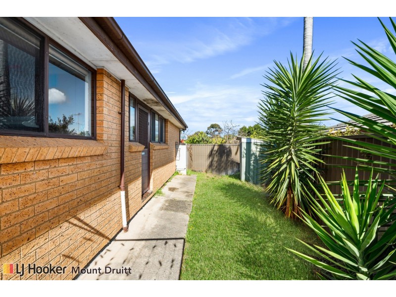 1 & 1a Shiraz Place, Minchinbury NSW 2770