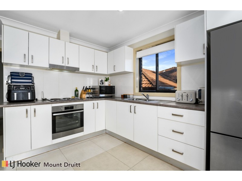 1 & 1a Shiraz Place, Minchinbury NSW 2770