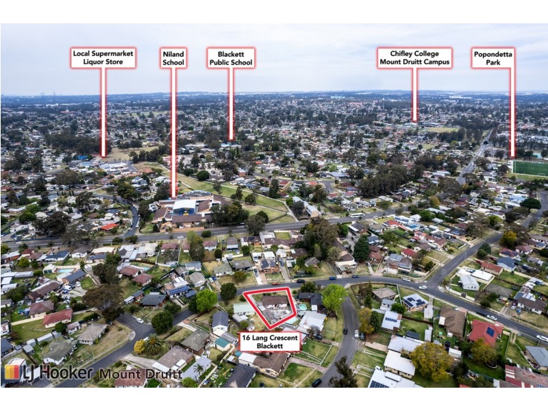 16 Lang Crescent, Blackett NSW 2770