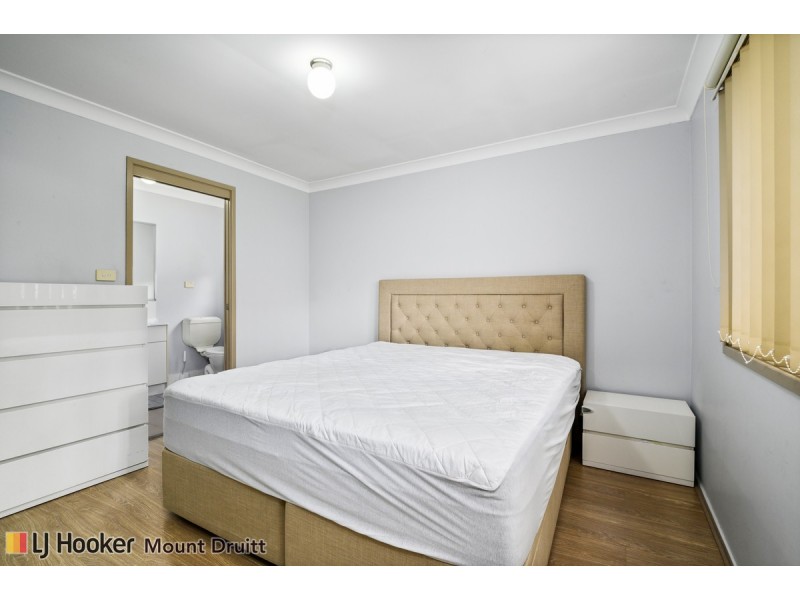 2/39 Hobart Street, Oxley Park NSW 2760