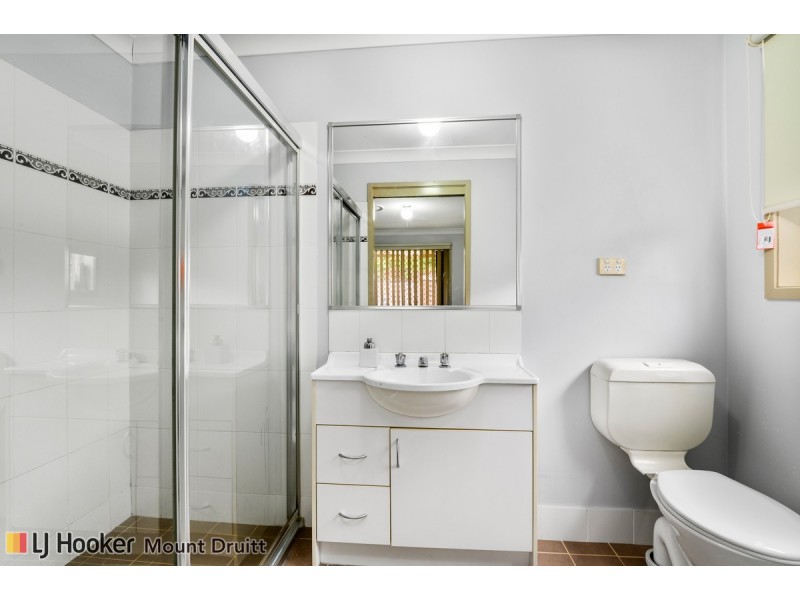 2/39 Hobart Street, Oxley Park NSW 2760