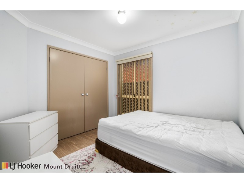 2/39 Hobart Street, Oxley Park NSW 2760