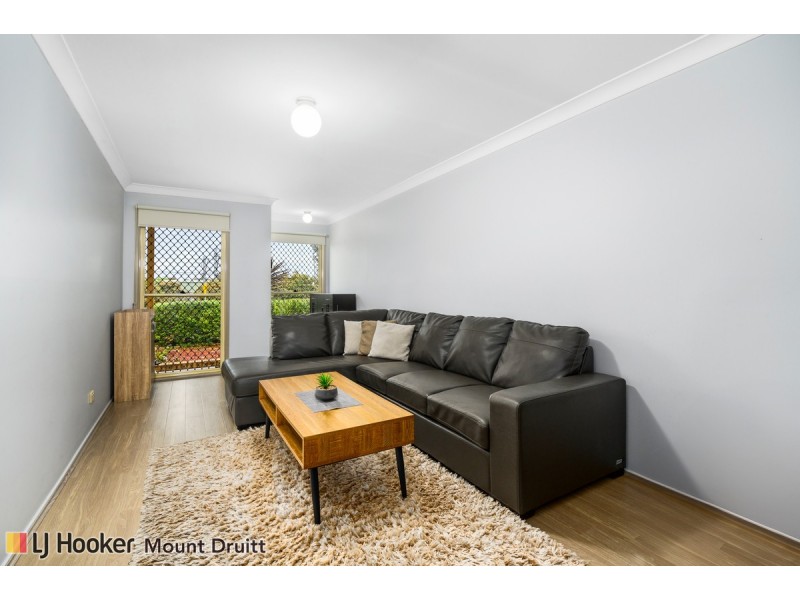 2/39 Hobart Street, Oxley Park NSW 2760