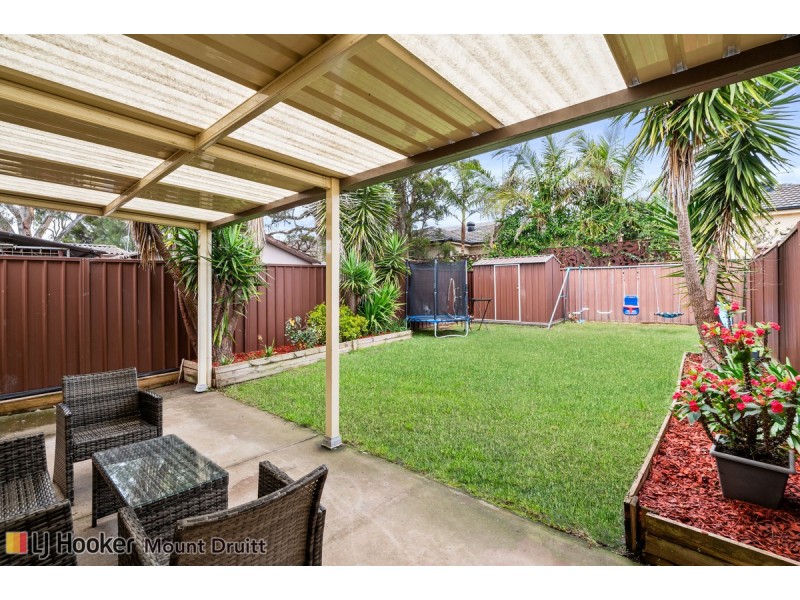 2/39 Hobart Street, Oxley Park NSW 2760