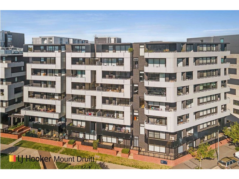 204/101A Lord Sheffield Circuit, Penrith NSW 2750