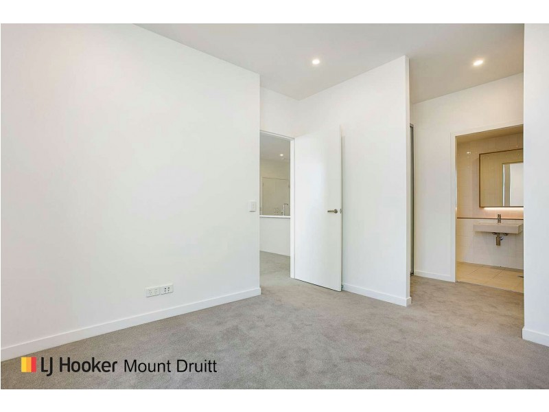 204/101A Lord Sheffield Circuit, Penrith NSW 2750