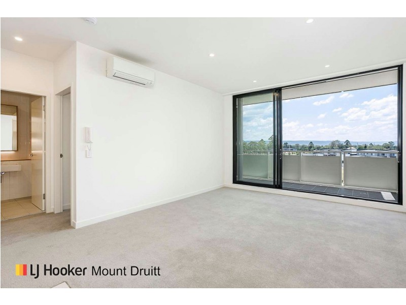 204/101A Lord Sheffield Circuit, Penrith NSW 2750