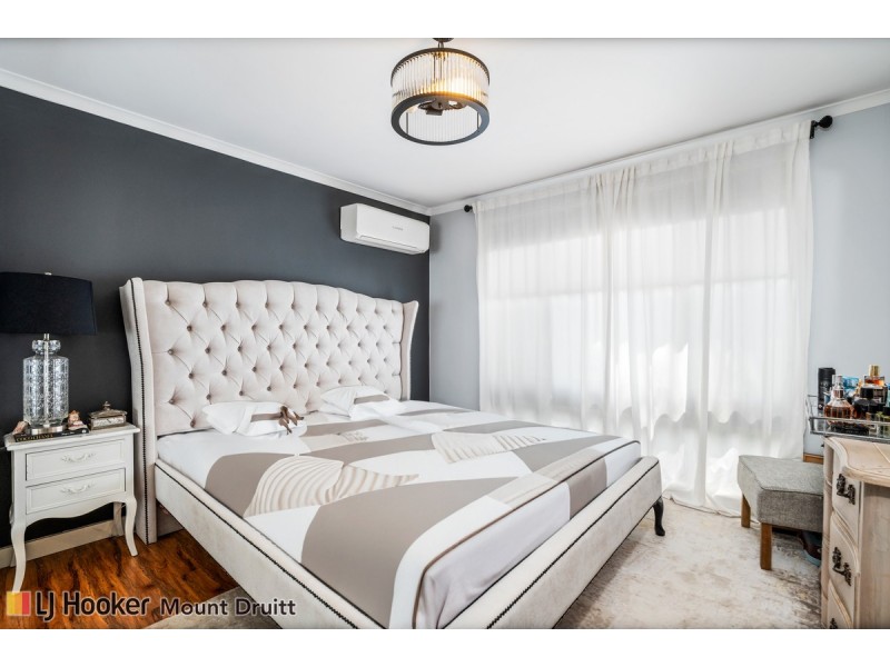 16 Carpenter Place, Minchinbury NSW 2770