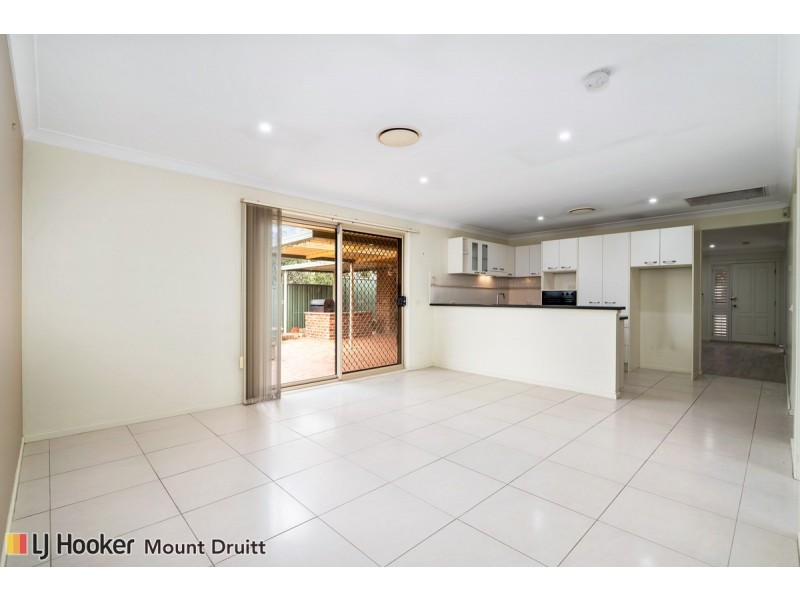 33 Chameleon Drive, Erskine Park NSW 2759