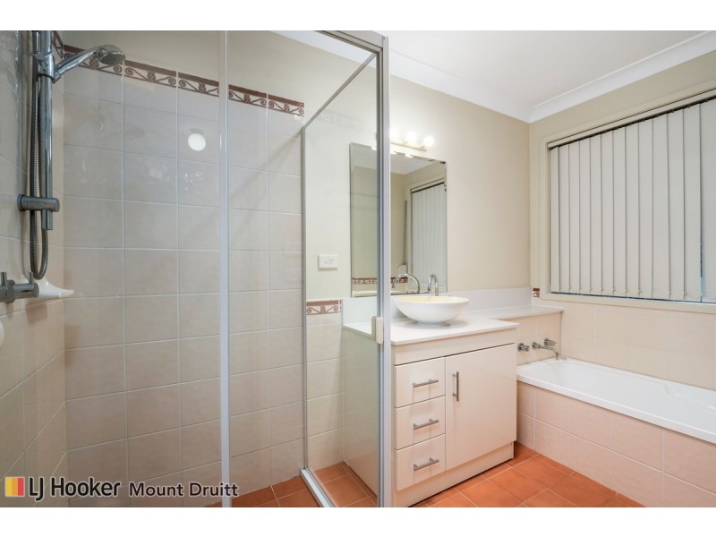 33 Chameleon Drive, Erskine Park NSW 2759