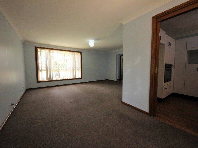 18 Fitzgerald Place, Glenmore Park NSW 2745