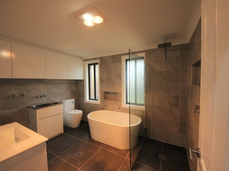 4 Basilisk Place, Whalan NSW 2770