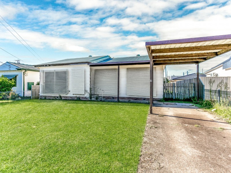27 Palmerston Rd, Mount Druitt NSW 2770