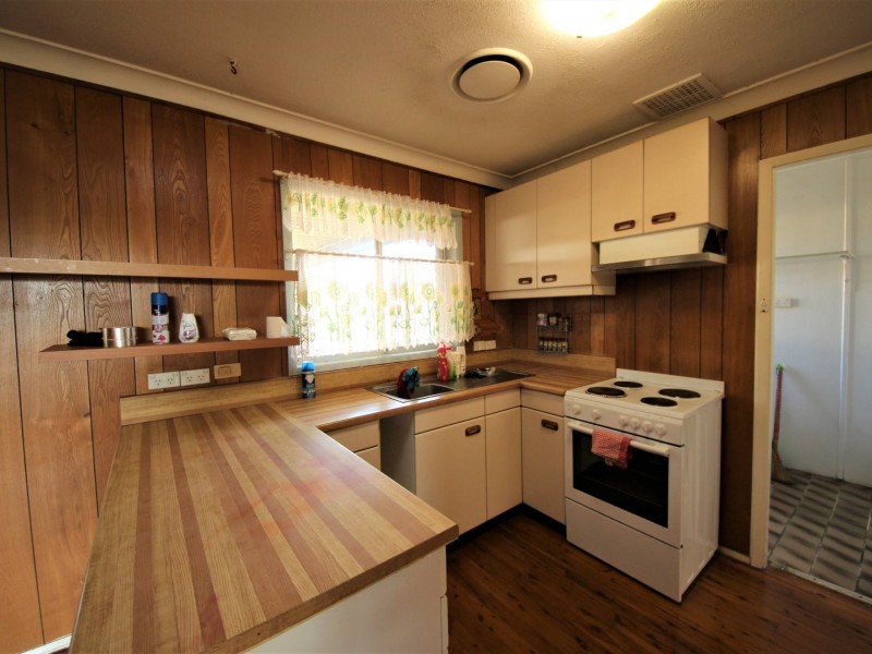 27 Salamaua Road, Whalan NSW 2770