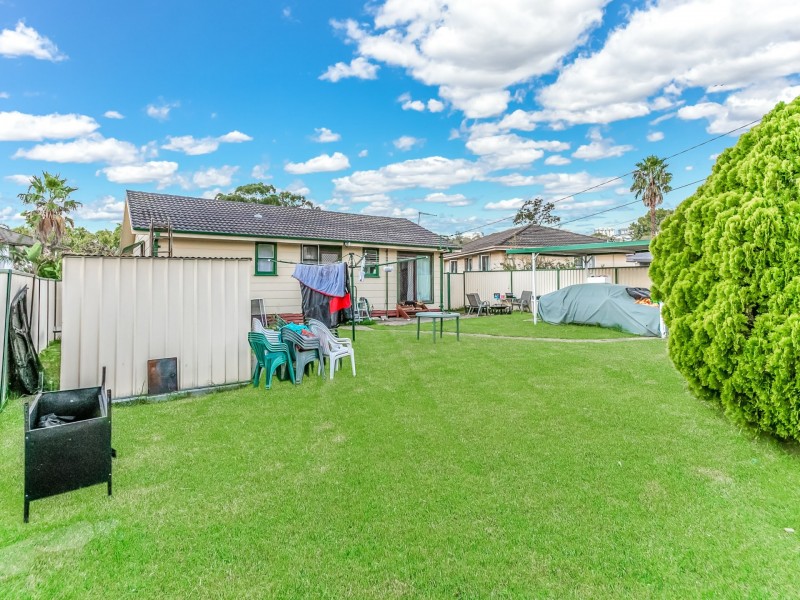 5 Basildon Place, Hebersham NSW 2770